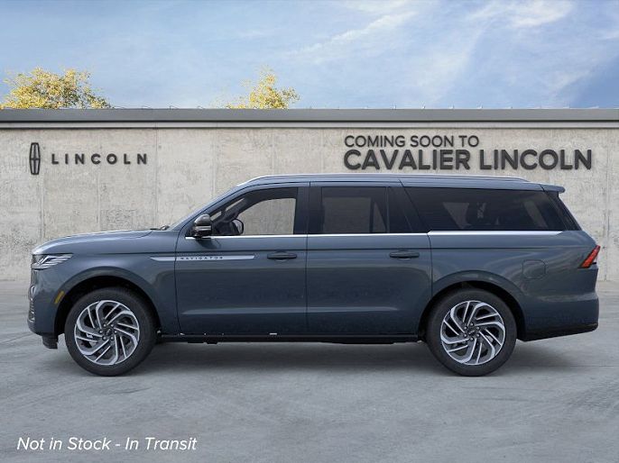 2025 Lincoln Navigator L