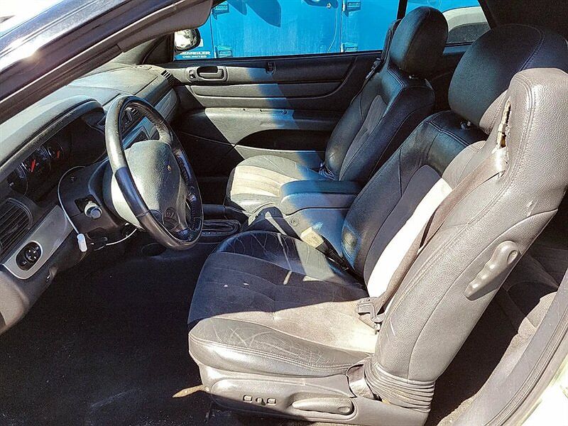 2006 Chrysler Sebring Touring image 4