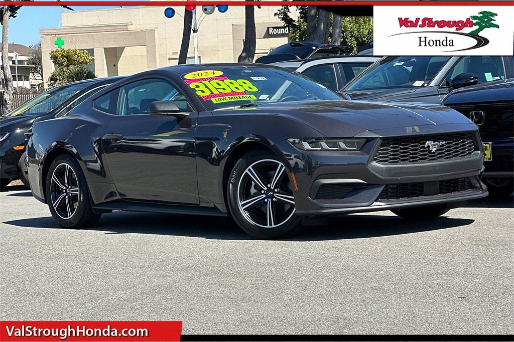 2024 Ford Mustang EcoBoost photo 11
