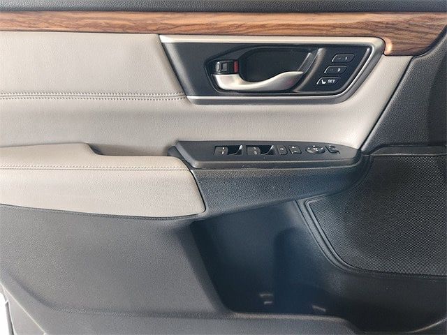 2019 Honda CR-V Touring image 22