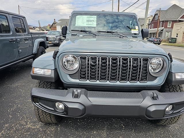 2025 Jeep Gladiator