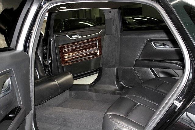 2017 Cadillac XTS Limousine image 24