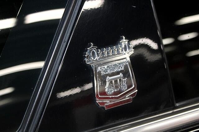 2017 Cadillac XTS Limousine image 26