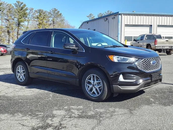 2023 Ford Edge