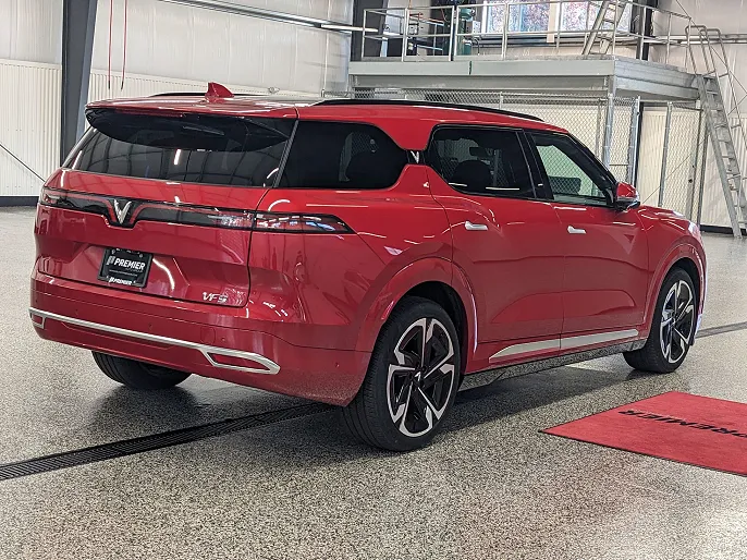 2024 VinFast VF9