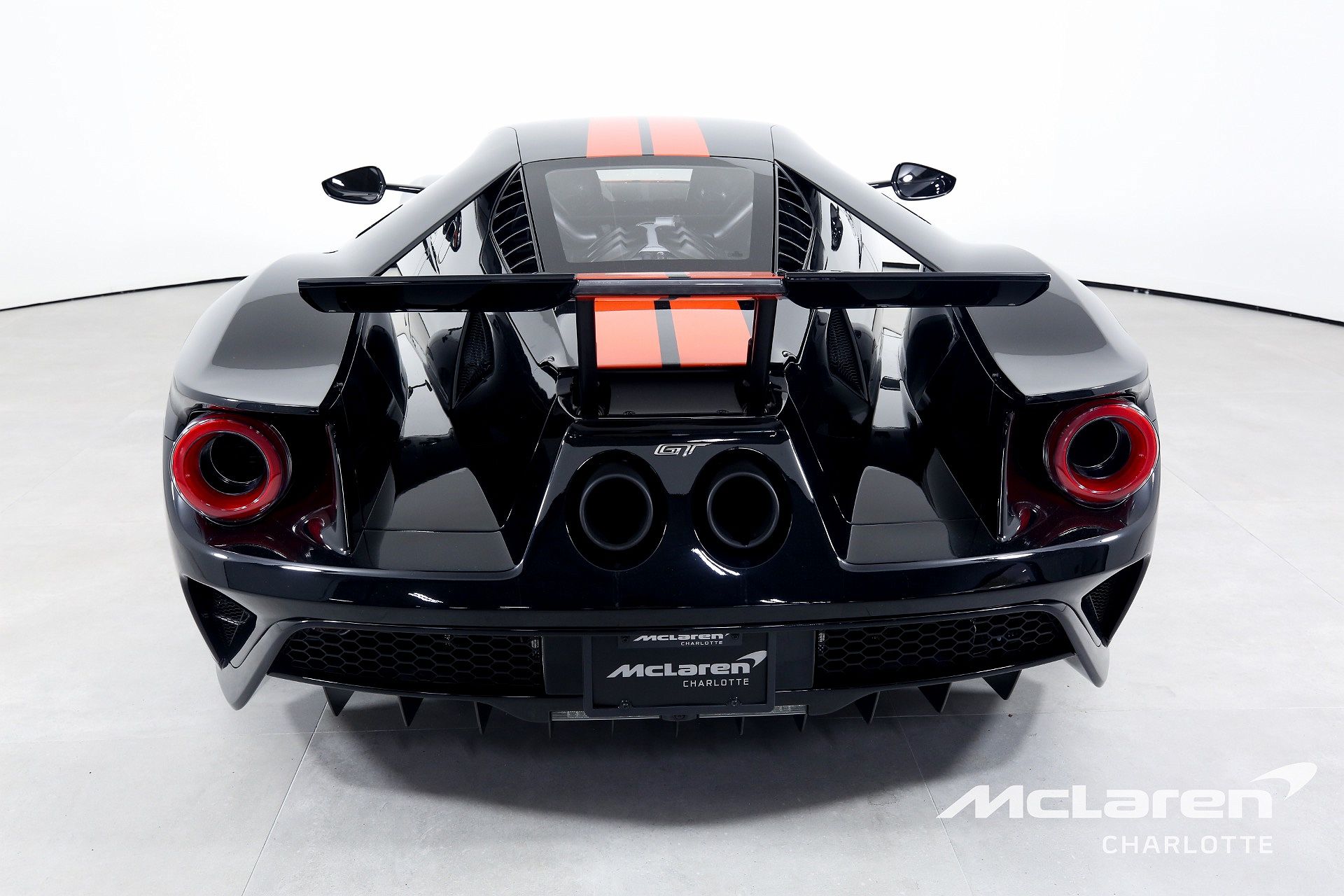 2019 Ford GT null image 7
