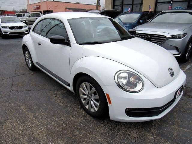 2016 Volkswagen Beetle Fleet Edition image 1