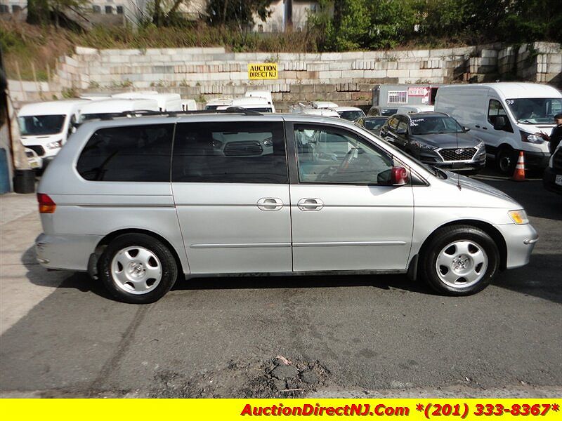 2002 Honda Odyssey EX image 1