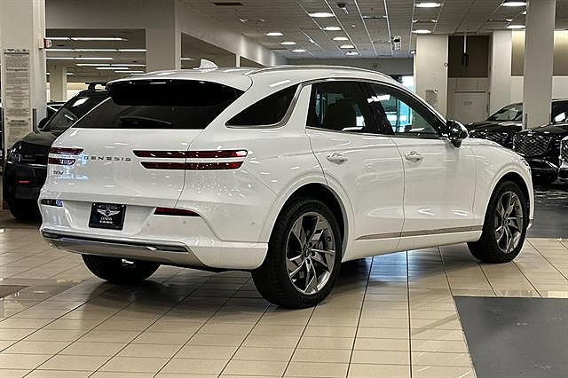 2025 Genesis GV70