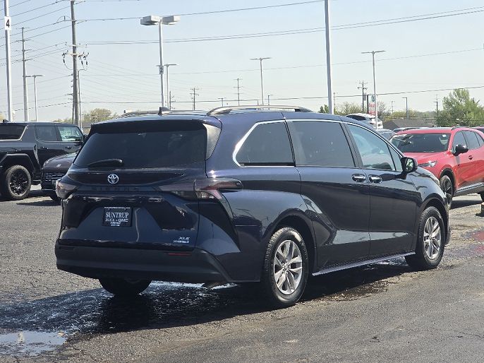 2023 Toyota Sienna