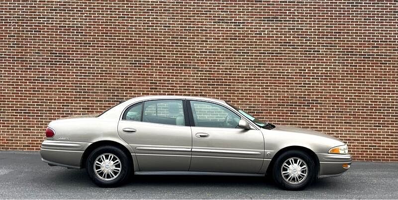 2002 Buick LeSabre Limited Edition image 1