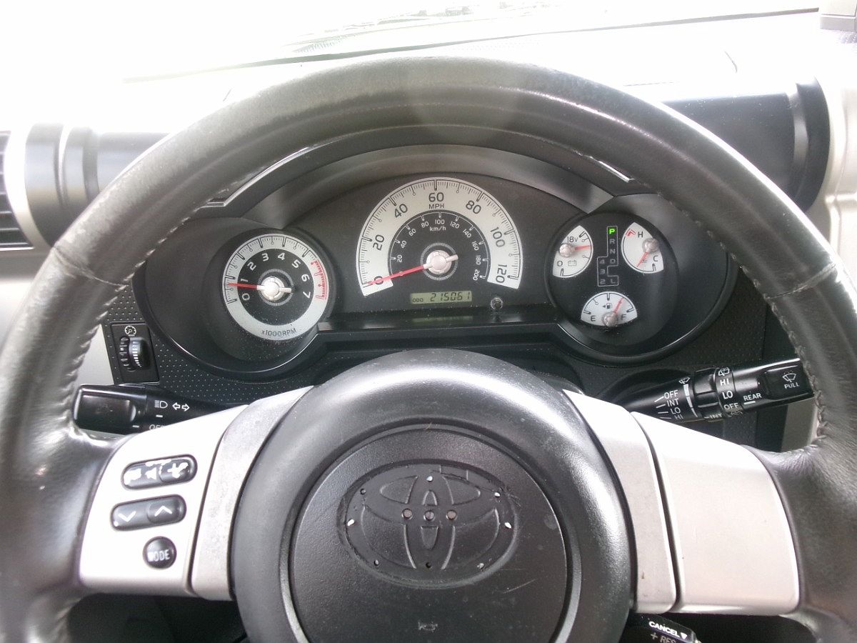 2007 Toyota FJ Cruiser null image 11