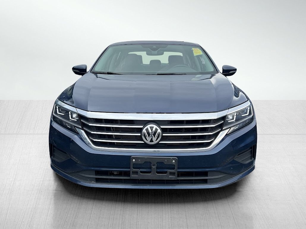 2021 Volkswagen Passat SE image 3