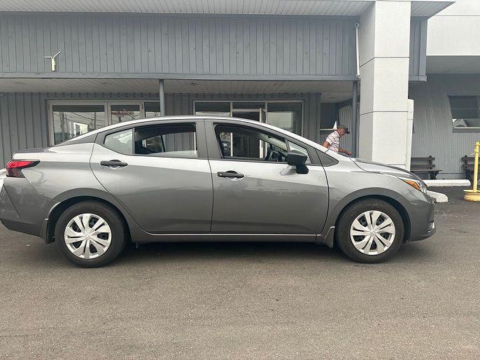 2025 Nissan Versa