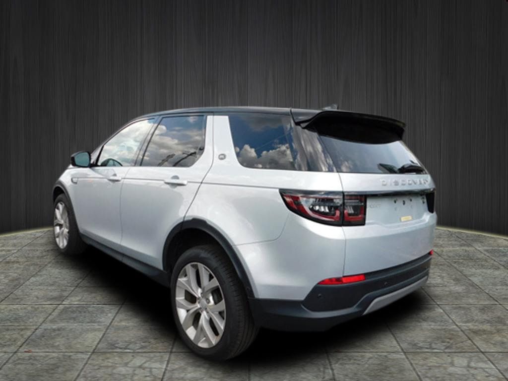 2021 Land Rover Discovery Sport SE image 3