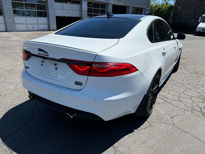 2017 Jaguar XF