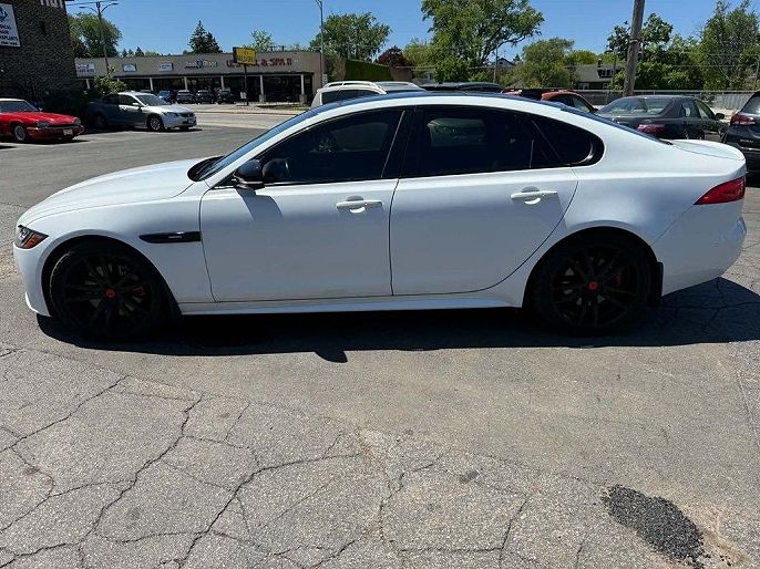 2017 Jaguar XF
