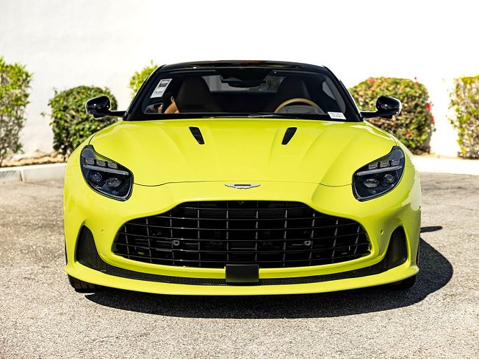 2024 Aston Martin DB12