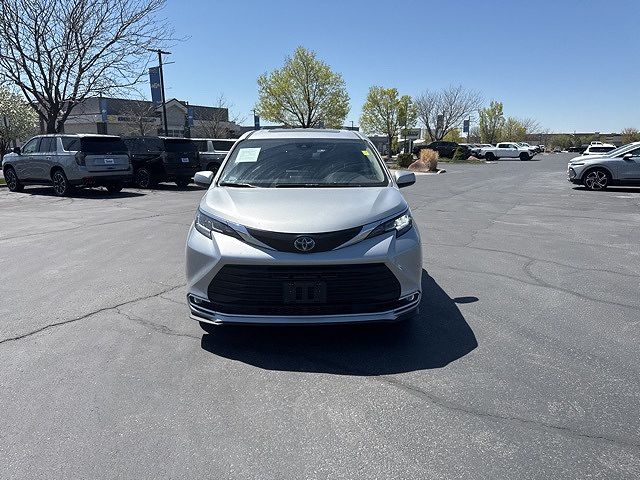 2023 Toyota Sienna