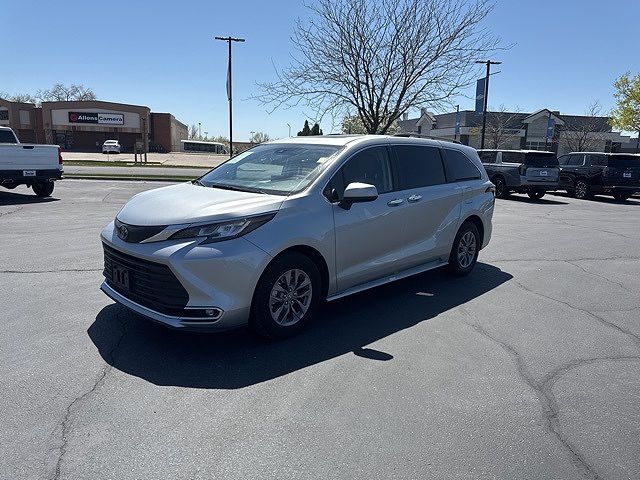 2023 Toyota Sienna