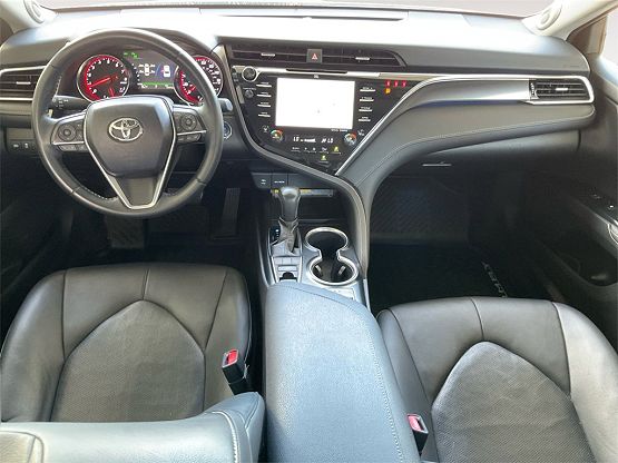 2018 Toyota Camry XSE photo 11