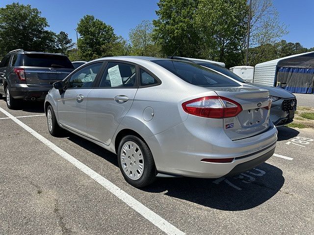 2019 Ford Fiesta S image 1