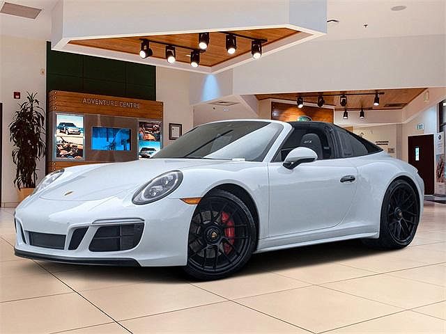 2019 Porsche 911 Targa image 0