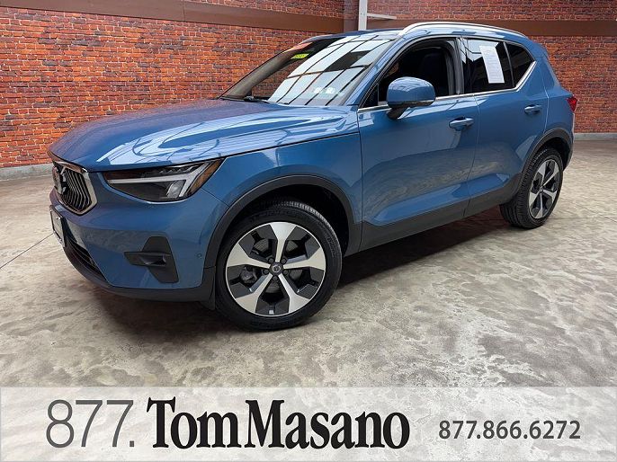 2024 Volvo XC40
