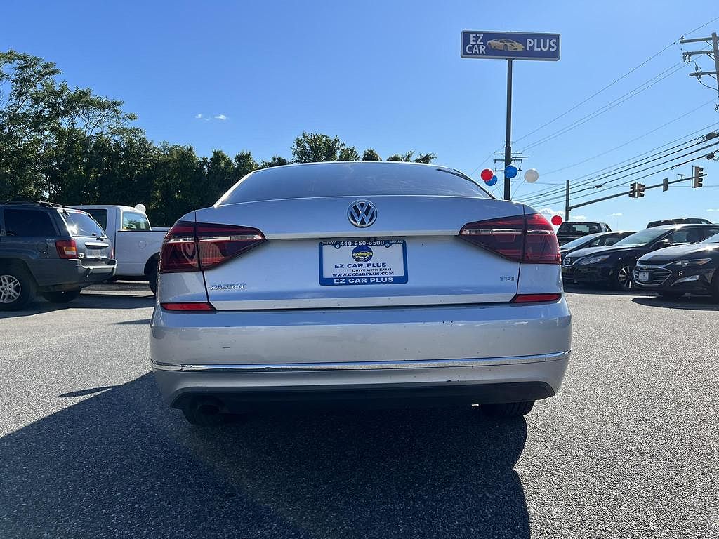 2018 Volkswagen Passat S image 5