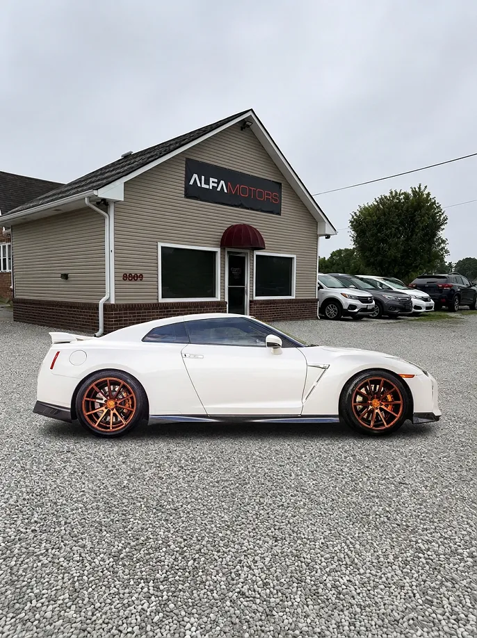 2017 Nissan GT-R