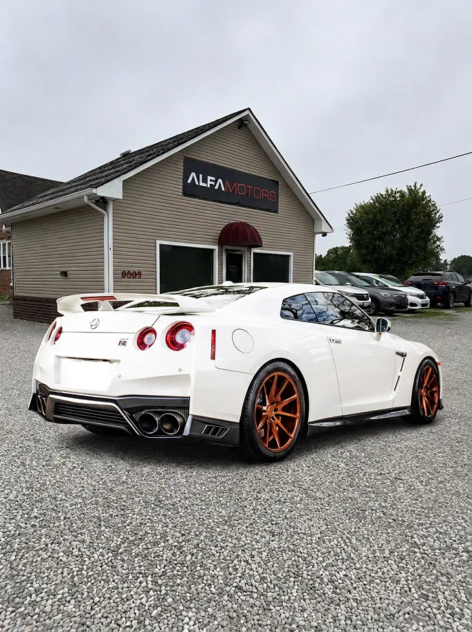 2017 Nissan GT-R