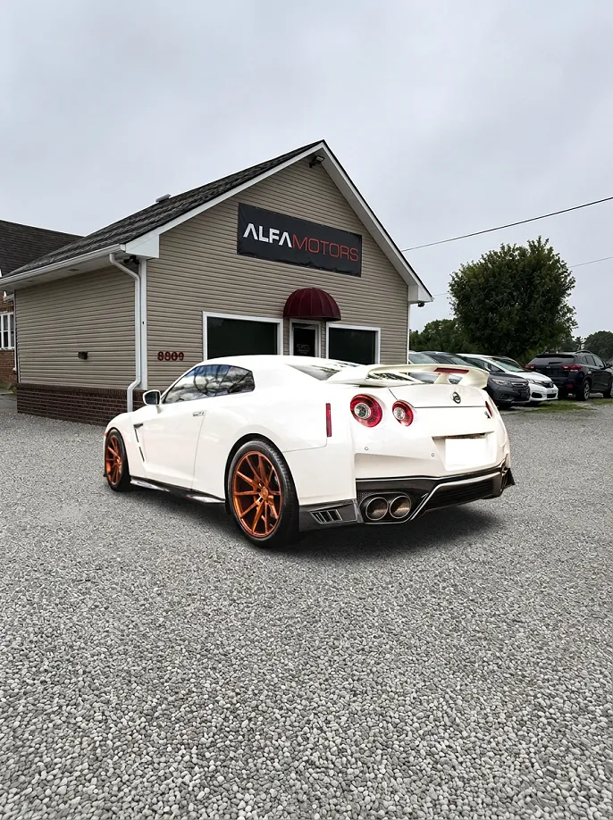 2017 Nissan GT-R