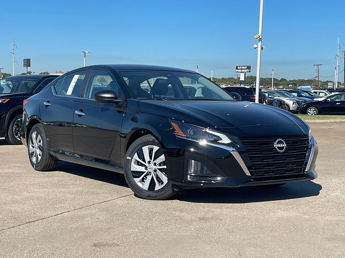 2025 Nissan Altima