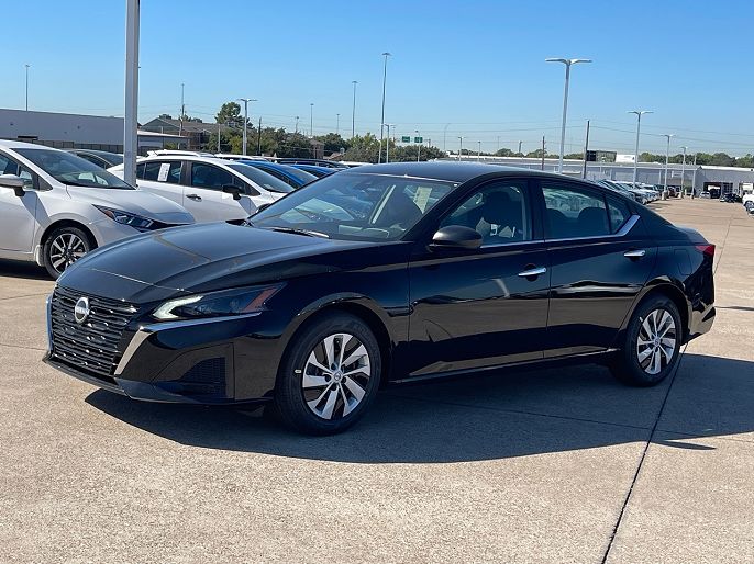 2025 Nissan Altima