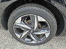 2023 Hyundai Elantra SEL image 9