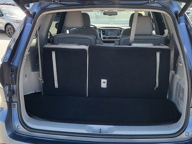 2016 Toyota Highlander