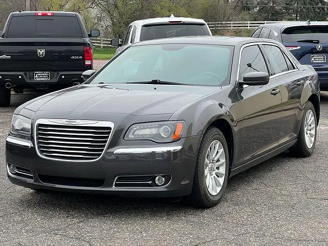 2014 Chrysler 300 S image 0