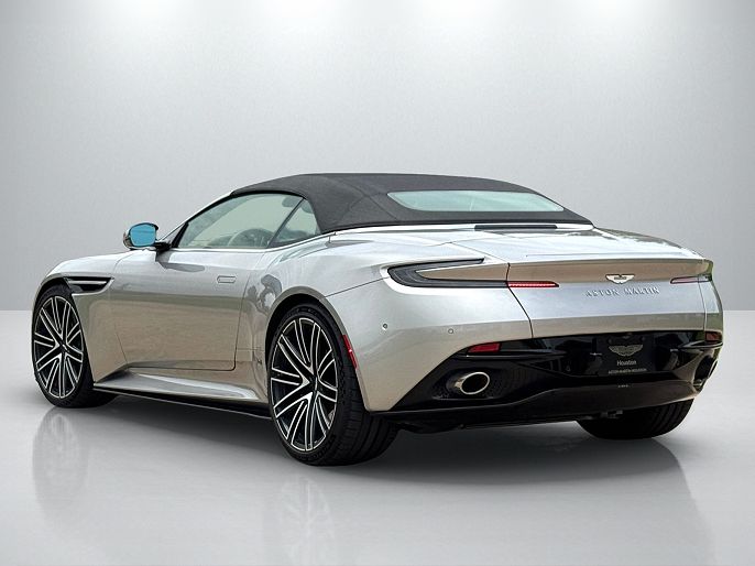 2024 Aston Martin DB12