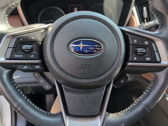 2022 Subaru Outback Touring photo 9