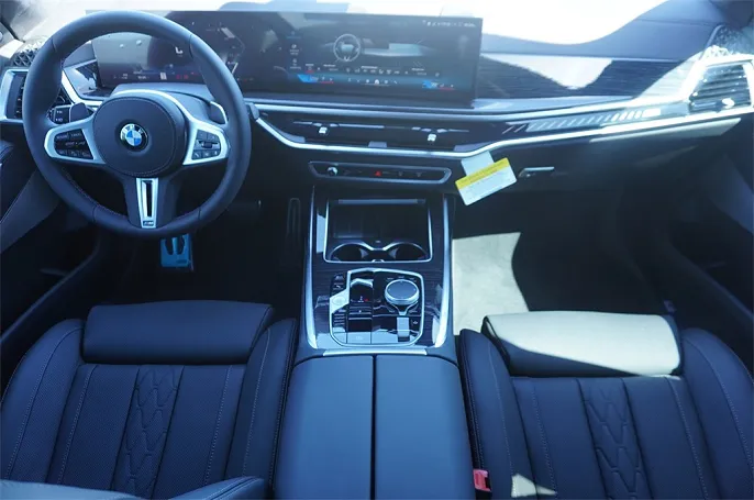 2025 BMW X7