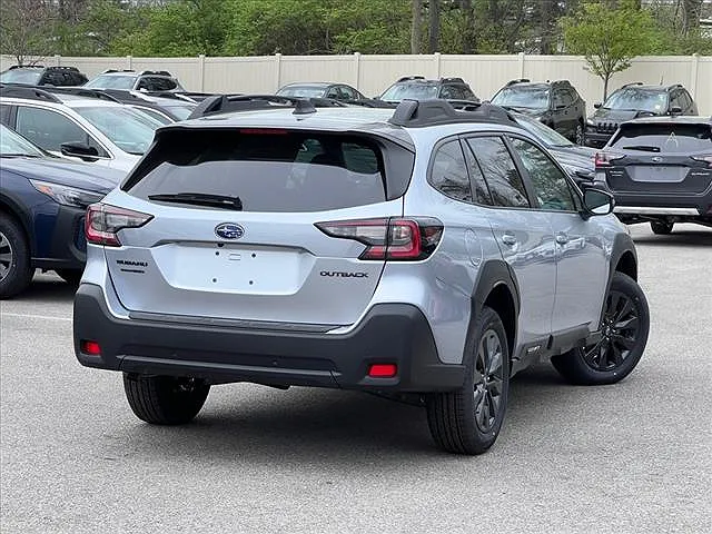 2024 Subaru Outback Onyx Edition image 3