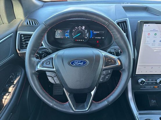 2024 Ford Edge ST photo 11