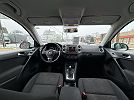 2017 Volkswagen Tiguan Limited image 15