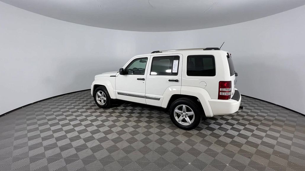 2010 Jeep Liberty Limited Edition image 5