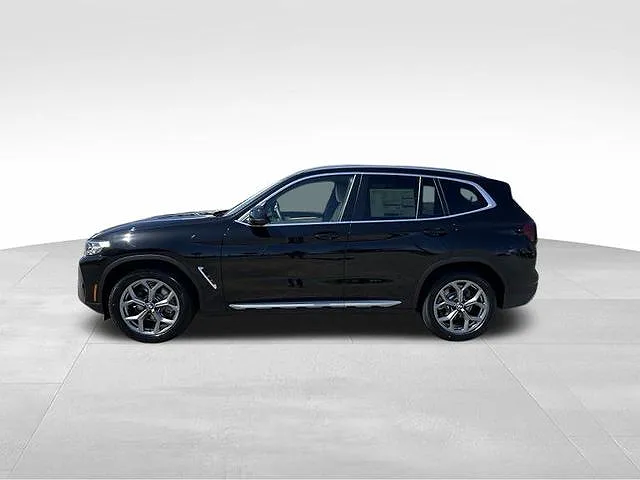 2024 BMW X3 sDrive30i image 2