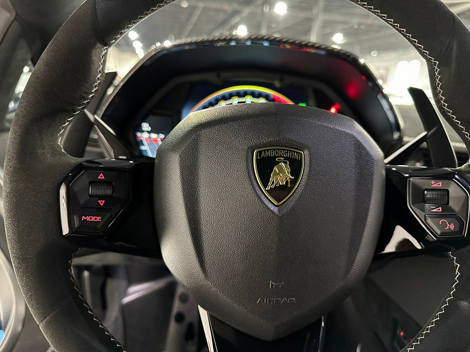 2019 Lamborghini Aventador SVJ image 22