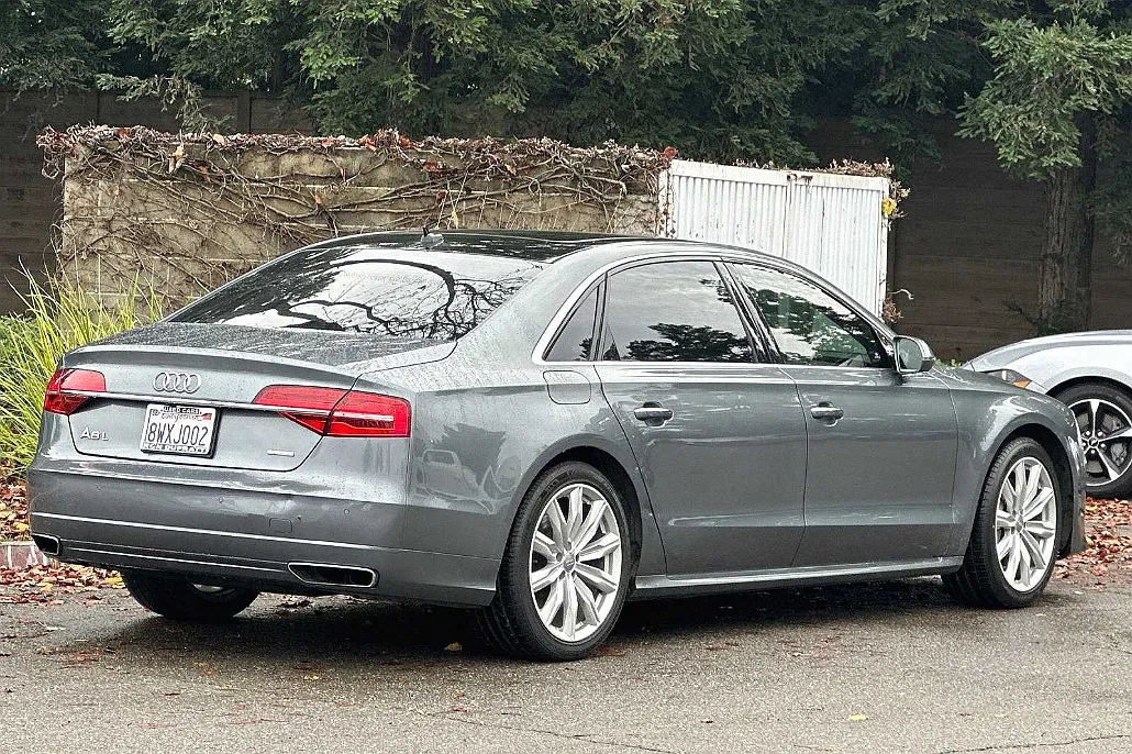 2017 Audi A8 L image 3