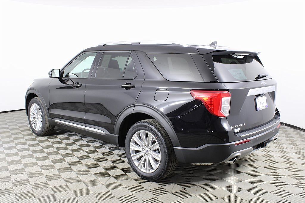 2024 Ford Explorer Limited Edition image 3