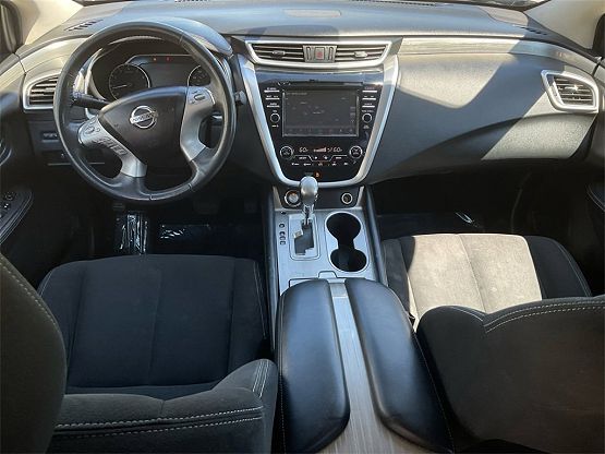 2017 Nissan Murano SV photo 11
