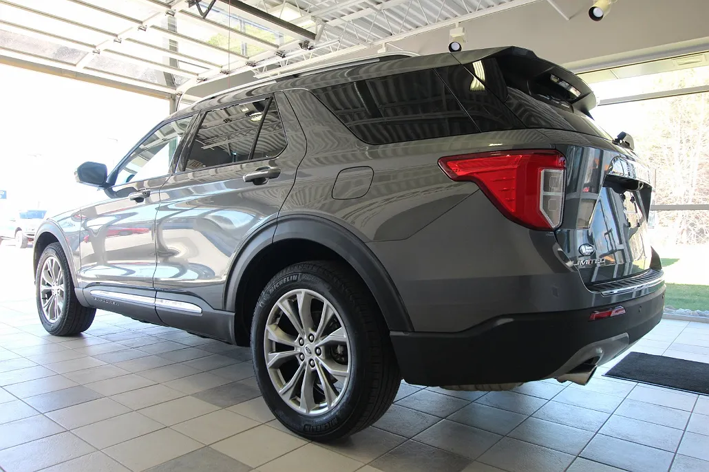 2023 Ford Explorer Limited Edition image 5